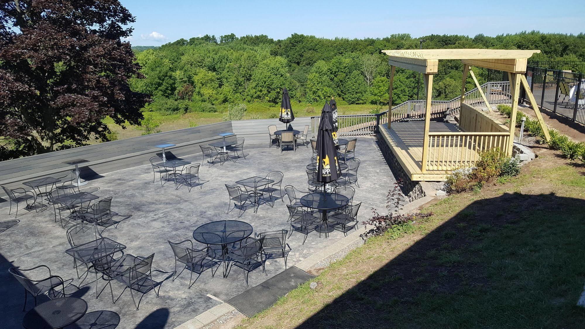 Finger Lakes Hotel Farmington Zewnętrze zdjęcie